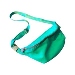 Stoney Clover Belt Bag in Avocado